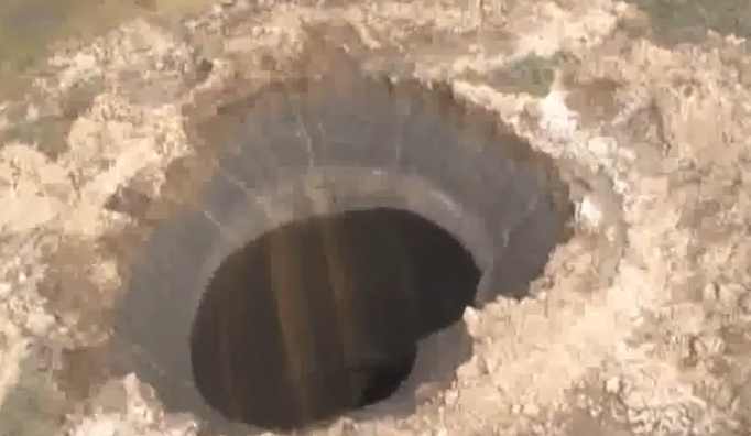 huge-crater-discovered-yamal-peninsula.png