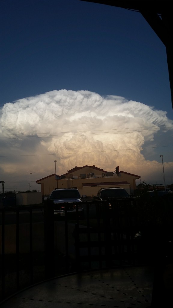 Supercell storm lubbock Texas, Supercell storm lubbock Texas pictures, Supercell storm lubbock Texas video, Supercell storm lubbock Texas photo and video, amazing cloud over lubbock, lubbock supercell cloud pictures and video