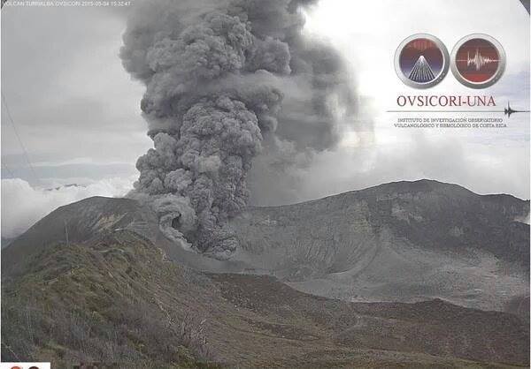 turrialba volcano 31 explosions 10 hours may 2016, turrialba volcano eruption may 2016, Volcán Turrialba erupciones, turrialba eruption may 2016, ashfall turrialba volcano costa rica, turrialba volcano may 2016 pictures, Volcán Turrialba hizo 31 erupciones en 10 horas, El Turrialba registra hasta 5 erupciones por hora