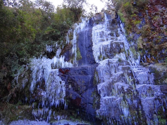 waterfall-freezes-brazil.jpg