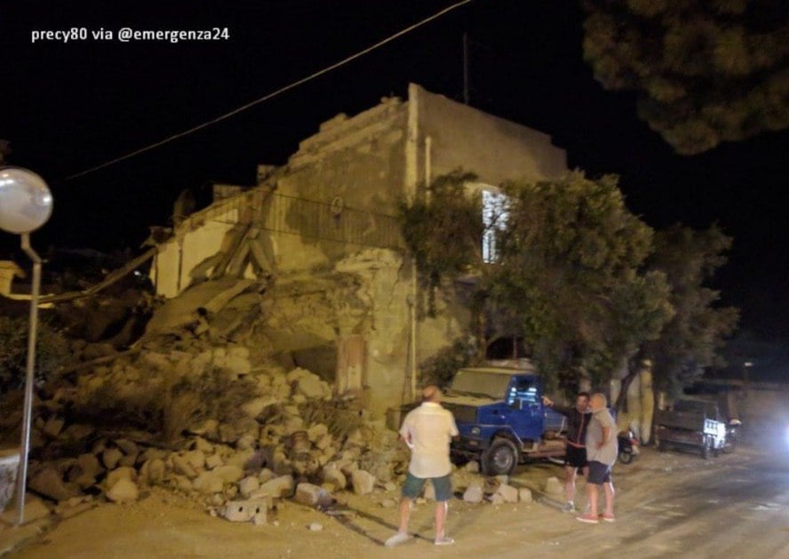 earthquake ischia, Earthquake strikes Ischia, Italy on August 21 2017, Earthquake strikes Ischia, Italy on August 21 2017 video, Earthquake strikes Ischia, Italy on August 21 2017 pictures