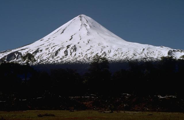 An unprecedented earthquake swarm is currently hitting below the Llaima volcano in Chile, gint earthquake swarm Llaima chile