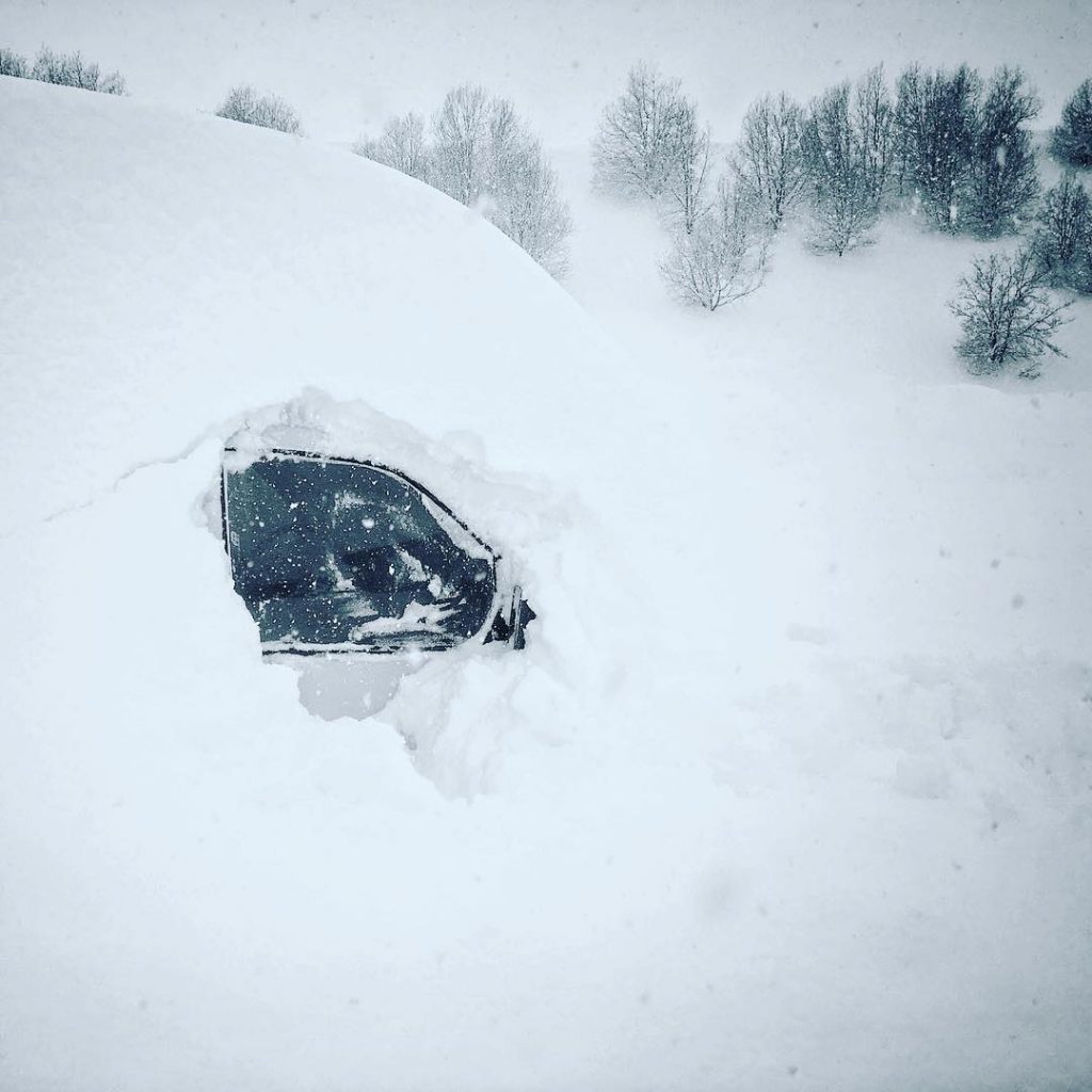 Snowmageddon in Spain and Italy: Hundreds of drivers ...