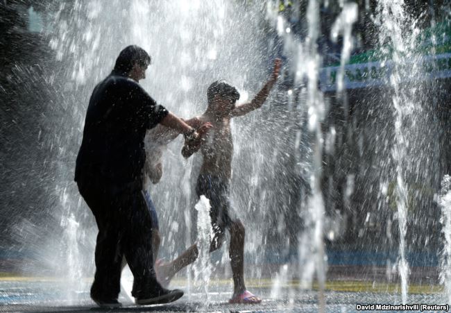 53 And Counting! Heat Wave Breaks Records In Iran, Across The Caucasus