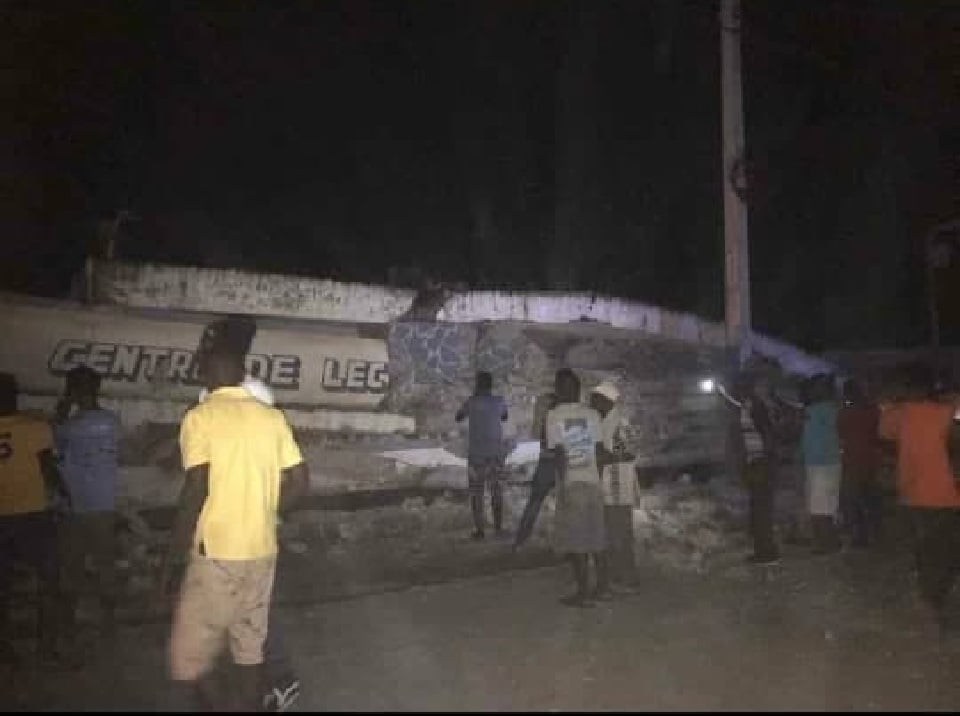 earthquake haiti, M5.9 earthquake haiti, earthquake haiti damage dead