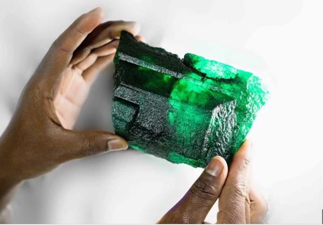 giant emerald zambia, giant emerald zambia africa, giant emerald crystal zambia