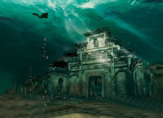 underwater cities, Legendary Underwater Cities Around the World, sunken city, amazing places, underwater cities video, Legends and Myths: There are many legendary cities around the world. Discover a compilation of ancient sunken places hidden in oceans across the globe!, underwater cities, legends, myths, sunken cities, Yonaguni-Jima, Japan, the Japanese Atlantis, Qiandao Lake, Hangzhou, China, Havana, Cuba, Pavlopetri, Greece, Baiae and Portus Julius, Italy, Port Royal, Jamaica, Kwan Phayao, Thailand, Bay of Cambay, India, underwater archeology, The ancient sunken city of Alexandria Egypt, Alexandria, Egypt,