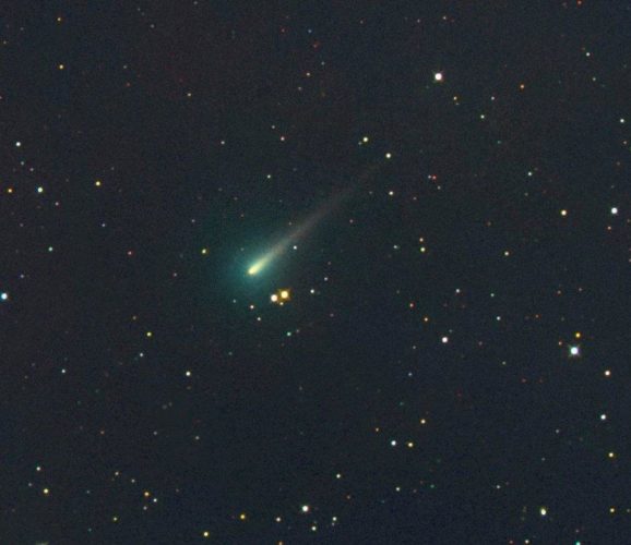 Comet Ison shines green october 2013, comet ison is green, comet of the century, comet ison blazes green in new photo, new photo of comet ison is green