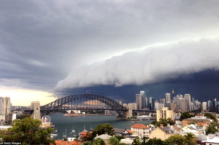 storm apocalypse over sydney, sydney storm clouds march 2014, clouds apocalypse over sydney, Sydney storm march 2014,