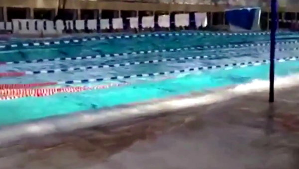 pool tsunami, pool tsunami video, pool tsunami video mexico, tsunami in pool during earthquake in Mexico, A massive earthquake has triggered a swimming pool tsunami in Mexico. Amazing video