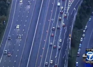 wiggly road lines, bad lane striping causing confusion on I-66, road line peel off, road lines dizzy, strange road phenomenon, weird things on road, Wiggly road lines on I-66 confused many motorists during morning rush hour in Virginia,