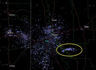loud boom mystery shreveport louisiana, loud boom mystery shreveport, loud boom mystery louisiana, loud boom shreveport, loud boom louisianna, loud boom mystery radar image, loud boom ArkLaTex, Radar images appear to capture a debris field in the same area a loud boom was reported Monday. (Image source: NWS Shreveport)