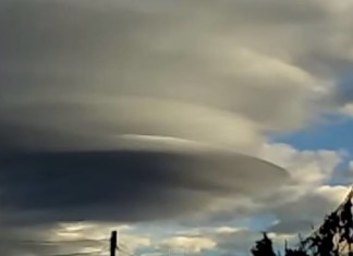 lenticular clouds, lenticular clouds photo mexico 2015, lenticular clouds video puebla 2015, ufo lenticular cloud puebla mexico, lenticular clouds mexico 2015, lenticular clouds puebla, nuebes puebla 2015, Nubes lenticulares sobre la Malintzin puebla mexico, Nubes lenticulares puebla 2015, Nubes lenticulares sobre la Malintzin video puebla mexico, amazing lenticular clouds photo and video