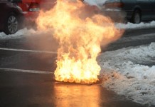 underground explosion manhole february 2015, underground explosion 2015, underground explosion increases, underground explosion february 2015, underground explosion manhole brooklyn, Underground explosion manhole in Brooklyn on February 2, 2015. Photo by TODD MAISEL