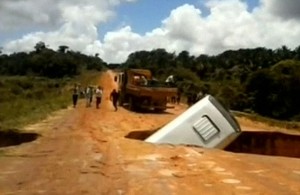 bus crater brazil, Bus sucked into sinkhole and swept away by river video, video of Bus sucked into sinkhole and swept away by river, bus crater brazil video, video of  bus swallowed by crater in brazil, crater swallows bus in brazilian rain forest, 