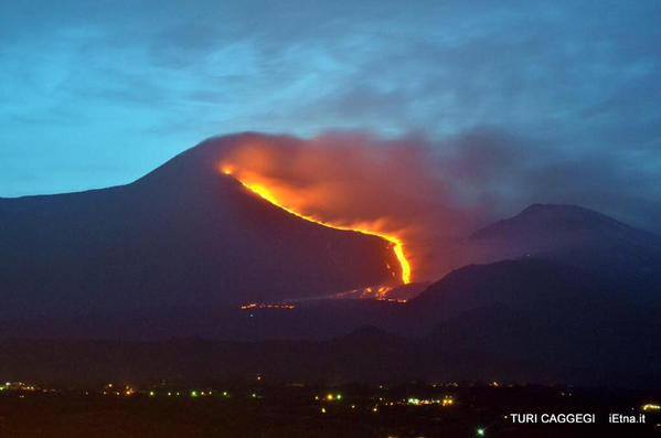 etna eruption 2015, etna eruption may 2015, etna eruption photo may 2015, etna eruption pictures may 2015, etna eruption video may 2015