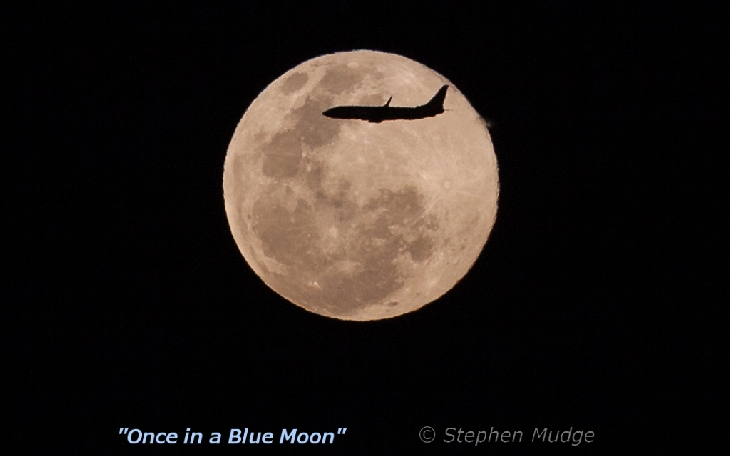 blue moon photo, red blue moon, blue moon turned red, blue moon color is red, red blue moon july 2015