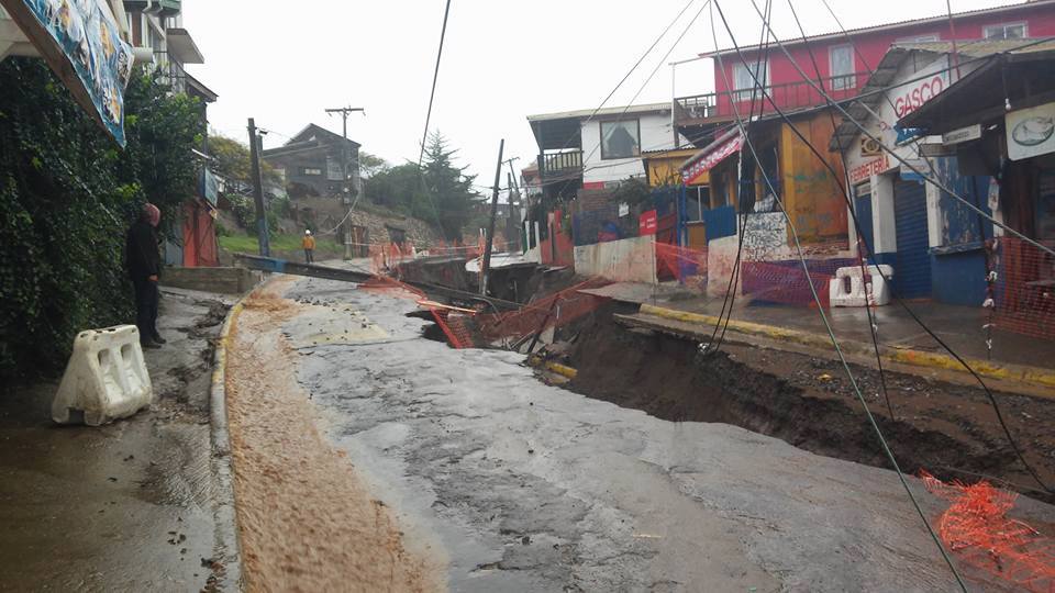 road collapse horcon, road collapses in horcon, torrential rain road collapse chile, road collapse chile august 2015, torrential rain chile august 2015, rain chile, apocalypse in chile, chile torrential august 2015, torrential rain chile august 2015, rain chile, apocalypse in chile, chile torrential august 2015