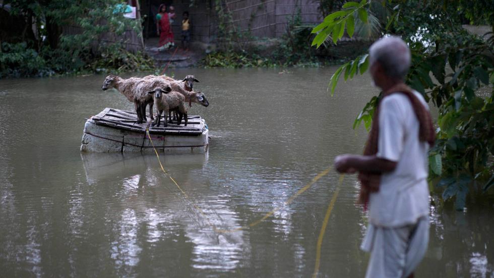 floods India, monsoon floods India, monsoon floods India september 2015, monsoon flooding india 2015, monsoon flooding september 2015 photo, monsoon flooding india september 2015 video, monsoon flooding india september 2015 pictures and videos