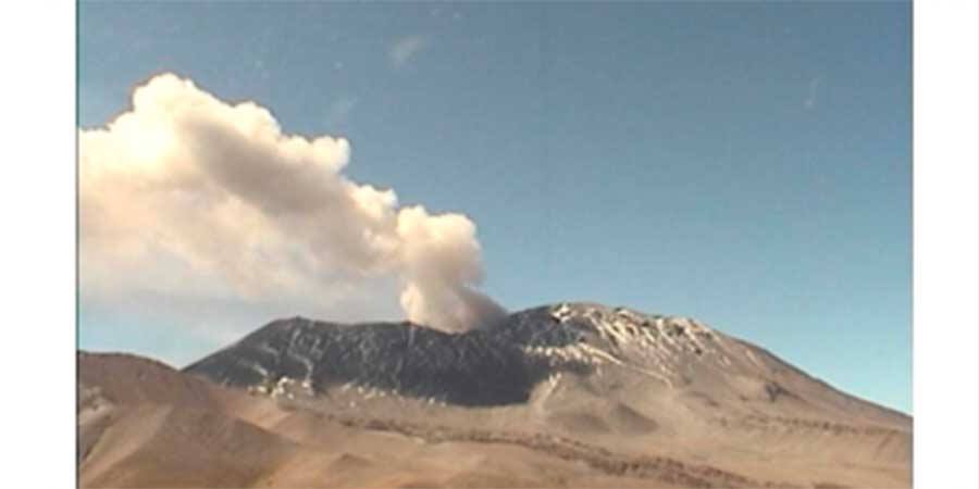 lascar volcano eruption october 2015, lascar volcano eruption october 2015 pictures, lascar volcano eruption october 2015 video, lascar volcano eruption october 30 2015