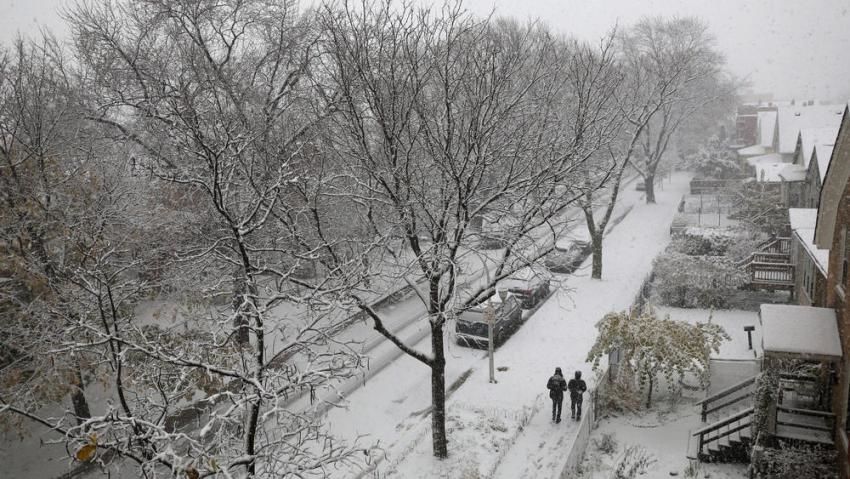 chicago snow november 2015, largest snowfall in 120 years in chicago november 2015, snow apocalypse in chicago, chicago snow november 2015 pictures, chicago snow november 2015 video, chicago snow november 2015 pictures and videos, chicago snow apocalypse november 2015