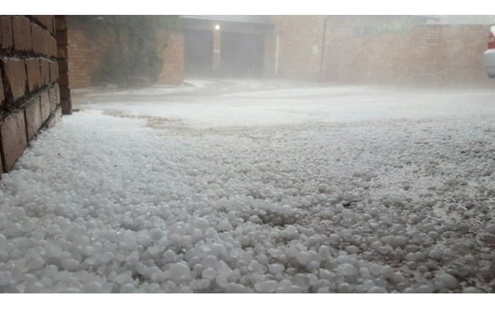 Hailstorm gauteng, Hailstorm gauteng south africa, Hailstorm gauteng pictures, Hailstorm gauteng videos, Hailstorm gauteng johannesburg pretoria november 16 2015 photo and video