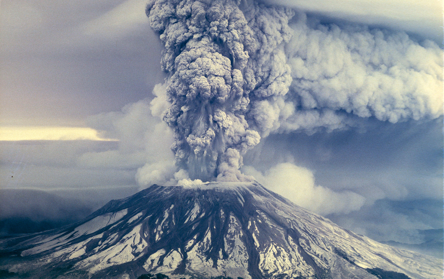 mount st helens eruption 1980, mount st helens eruption, mount st helens eruption prediction, when is the next mount st helens eruption?