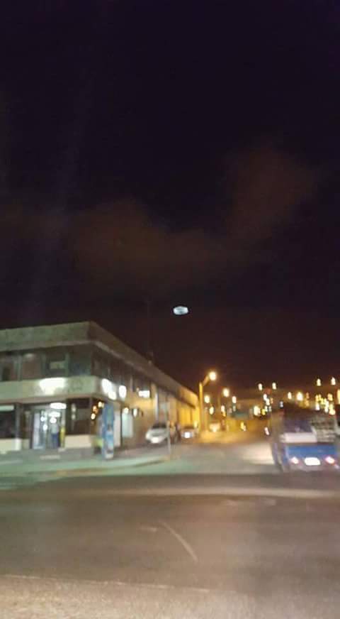 strange light circle clock iquique, Residents in Chilean city spooked by circle of light "UFO", ufo chile, ufo sightings november 2015 iquique, weird circle ufo chile november 2015
