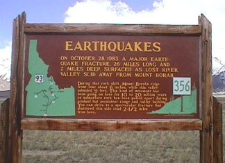 earthquake swarm idaho december 2015, idaho shaken by 40 earthquakes december 2015, idaho earthquake swarm dec 2015, big one in adaho after earthquake swarm in dec 2015, earthquake idaho, The largest Idaho earthquake occurred in 1983 at the exact same area than the recent quake swarm of December 2015... Signs for the next big one in the region?