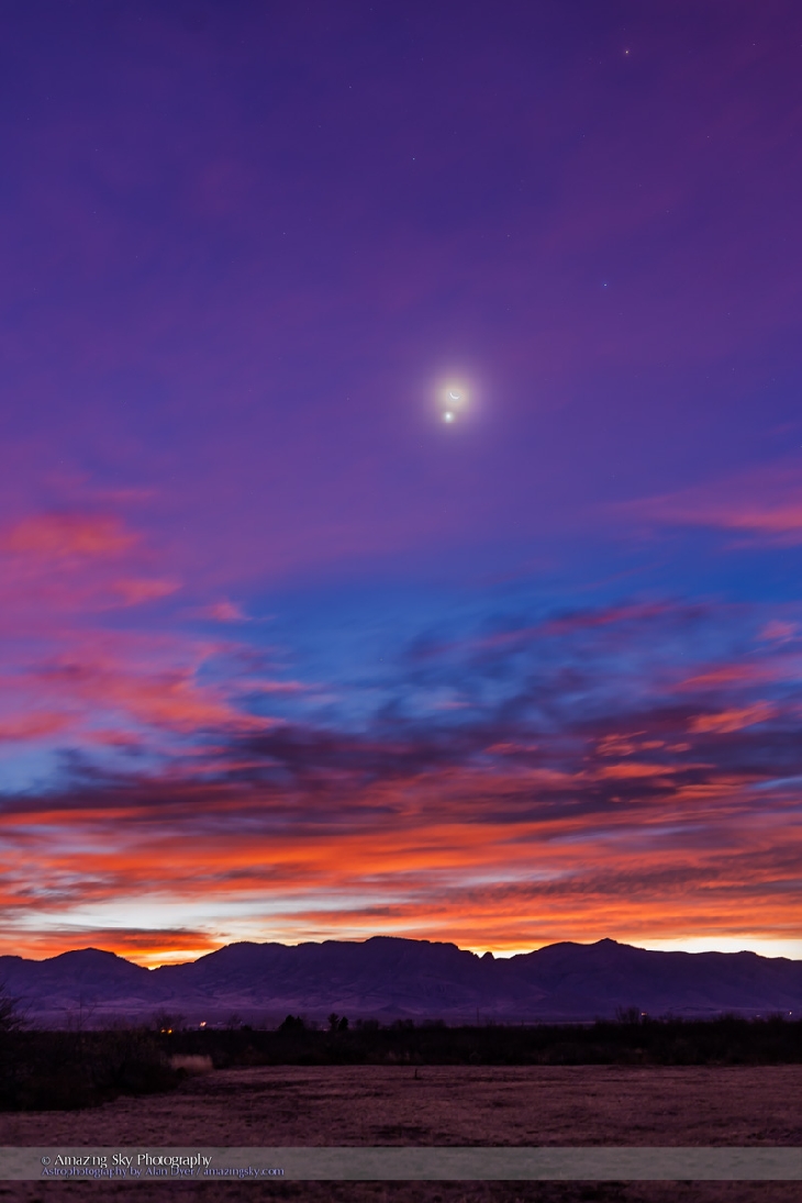 moon venus conjunction, moon venus occultation december 7 2015, moon venus conjunction december 2015, moon venus conjunction pictures, moon venus conjunction images, moon venus conjunction photos, moon venus conjunction december 2015 pictures, The moon conjuncts with Venus... And Comet Cataliny flies by, The moon conjuncts Venus... And Comet Catalina flies by, The clouds added some nice corona diffraction colors around the waning Moon and Venus at dawn