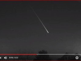 mysterious flying object, mysterious flying object january 2016, mysterious flying object january 2016 video, mysterious flying object video 2016, mysterious flying object january 2016 video russia, What was this mysterious flying object spotted over Ukraine, Belarus and Russia on January 3 2016?