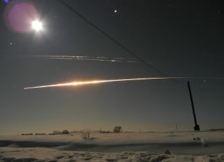 What is this mysterious yellow star in the sky of Russia, mysterious moving star russia, Падение 2-й ступени РН "Протон-М" 30.01.2016, mysterious light russian sky january 30 2016, combustion of the second-stage rocket "Proton-M"