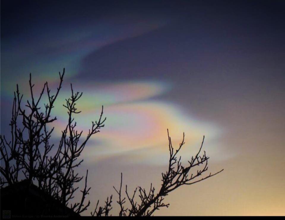 polar stratospheric clouds UK, uk polar stratospheric clouds, aberdeen polar stratospheric clouds, polar stratospheric clouds january 2016, pictures polar stratospheric clouds 2016, psc uk january 2016