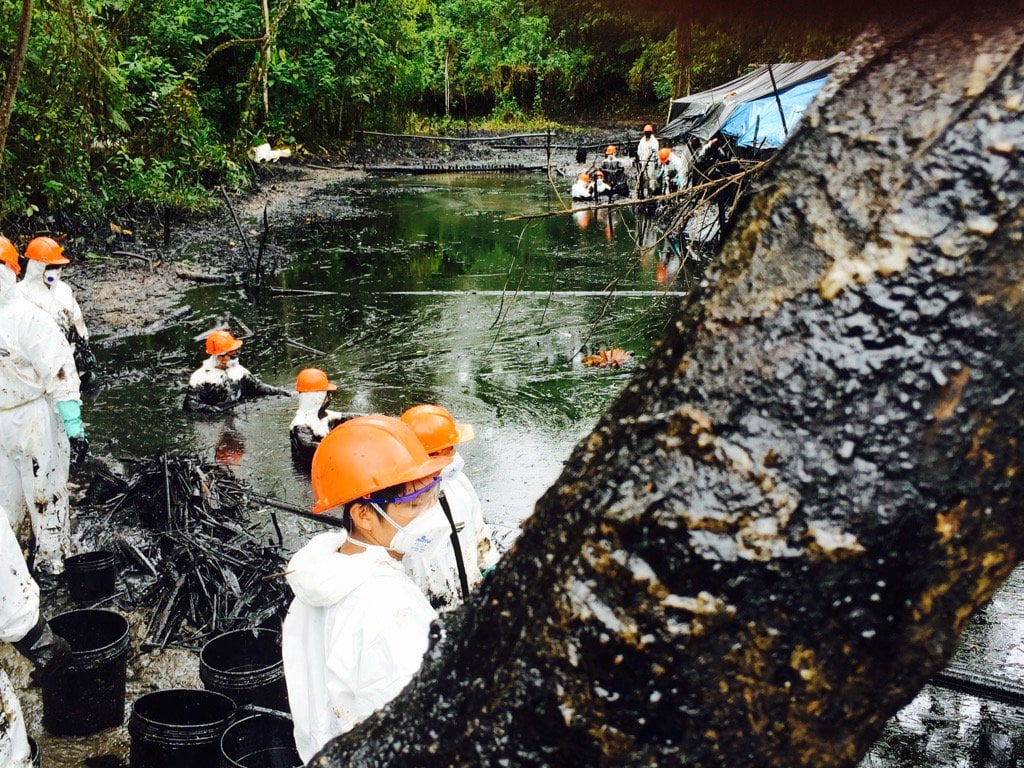 black river amazon peru oil spill, oil spill amazon, peru oil spill amazon, peru amazon oil spill, water resources polluted by oil spill in peruvian amazon, black waters in peruvian amazon