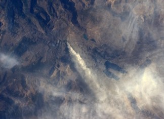copahue volcano eruption from space, copahue volcano eruption march 28 2016, copahue volcano erupts from space, space picture from copahue volcano erupting