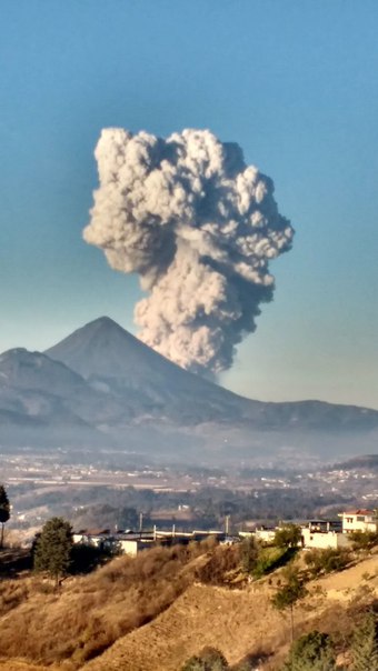Santa Maria volcano eruption april 11 2016, Santiaguito volcano eruption april 11 2016, Gagxanul volcano eruption april 11 2016, Santa Maria volcano eruption april 11 2016 pictures, Santa Maria volcano eruption april 11 2016 video