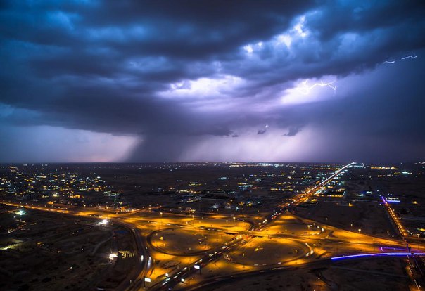 freak hailstorm saudi arabia shelf cloud, freak hailstorm saudi arabia april 2016, freak hailstorm saudi arabia pictures, saudi arabia hail april 6 2016, saudi arabia hail april 6 2016 pictures, photos of saudi arabia hail april 6 2016