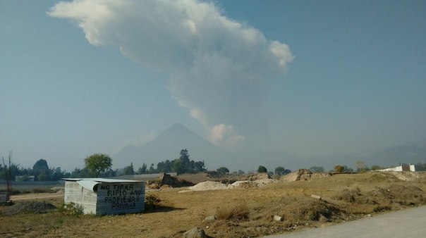 fuego volcano eruption april 19 2016, fuego volcano eruption april 19 2016 pictures, fuego volcano eruption april 19 2016 video
