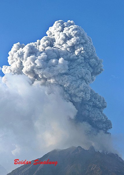 The ring of fire is overheating, sinabung volcano eruption april 18 2016, bromo eruption april 18 2016, simabung and bromo erupt in indonesia april 18 2016, enhanced seismic and volcanic activity ring of fire, volcanic eruption ring of fire april 2016, latest volcanic eruption april 2016