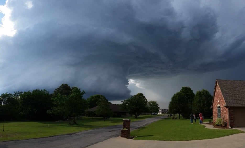 Supercell Stillwater Oklahoma, giant Supercell Stillwater Oklahoma, tornadic Supercell Stillwater Oklahoma, tornado Stillwater Oklahoma, tornado oklahoma may 9 2016, tornado oklahoma may 9 2016 video, tornado oklahoma pictures, tornado oklahoma may 9 2016 photo video