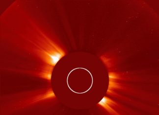 comet crashes into sun may 1 2016, comet crash sun video, comet crashes in sun gif, sungrazing comet smash into sun may 1 2016 video, comet crash sun may 1 2016