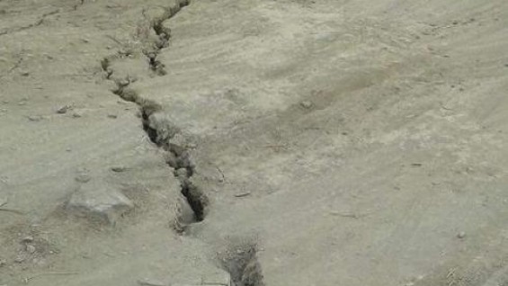 cracks mud volcano colombia, volcanic unrest colombia, colombia mud volcano eruption, cracks form around mud volcano colombia, comlombia mud volcano cracks, movements and cracks mud volcano colombia eruption