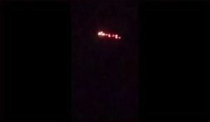 Mysterious burning object flies in the sky of India video - Strange Sounds