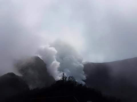 turrialba volcano eruption may 12 2016, turrialba volcano eruption may 12 2016 video, turrialba volcano eruption may 12 2016 photo