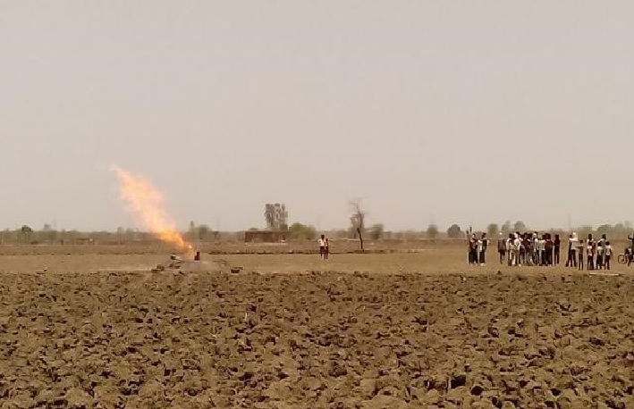 flames from ground india, Panic in Vidisha village as flames emanate during tubewell boring, flames from ground during boring, mysterious flames from ground india
