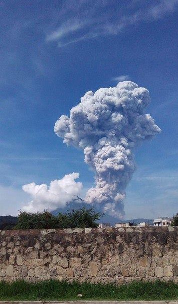 santiaguito eruption july 11 2016, santiaguito eruption july 11 2016 pictures, santiaguito eruption july 11 2016 video, volcanic eruptions july 2016
