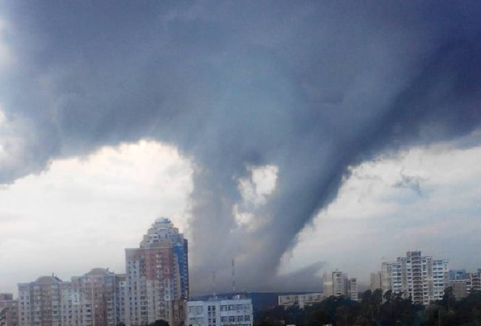 scud cloud, strange cloud, strange scud cloud, mysterious scud cloud, scud cloud ukraine, scud cloud kiev, scud cloud picture, scud cloud video, scud cloud kiev july 2016