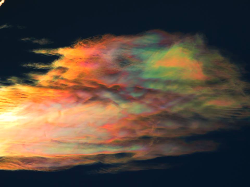 iridescent cloud, iridescent cloud pictures, iridescent cloud chile, iridescent cloud video, crazy iridescent cloud