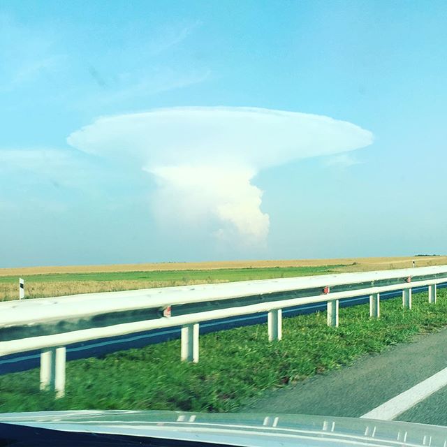 anvil, anvil cloud, nuclear bomb anvil cloud, clouds looking like nuclear bomb, mushroom cloud, mushroom cloud pictures
