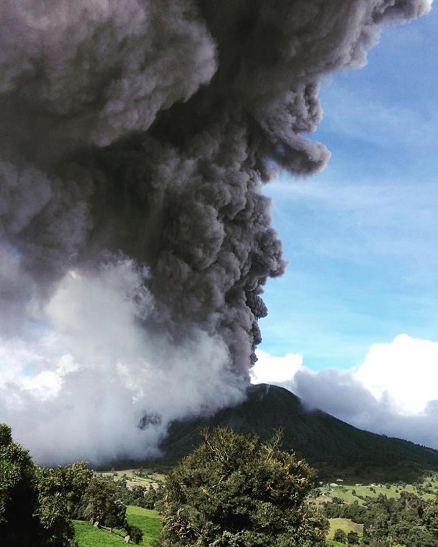 turrialba eruption, turrialba eruption closes airports, airport close after turrialba volcano, turrialba volcano eruption costa rica, turrialba eruption september 19 2016